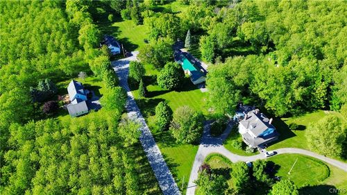 440 Tower St, Waterville, NY, 13480-1132 | Card Image