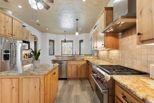 712 S Sugartree Dr, House other with 3 bedrooms, 2 bathrooms and null parking in Lipan TX | Image 10