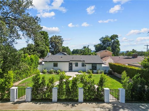 17048 Sherman Way, Lake Balboa, CA, 91406-3615 | Card Image