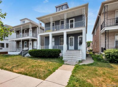 11345 Moran Street, Home with 4 bedrooms, 2 bathrooms and null parking in Hamtramck MI | Image 1