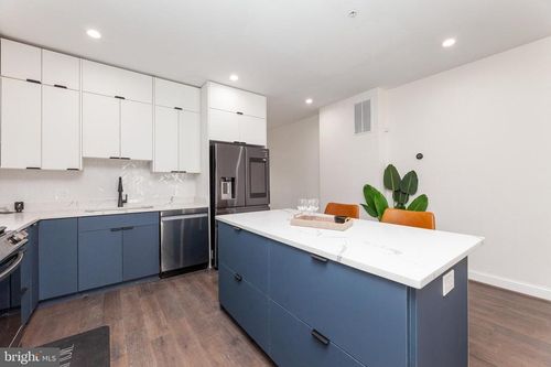 2-734 Kenyon St Nw, WASHINGTON, DC, 20010-1522 | Card Image