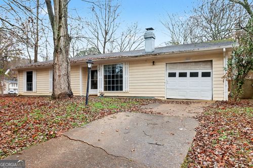 8865 Raven Dr, Jonesboro, GA, 30238-7615 | Card Image