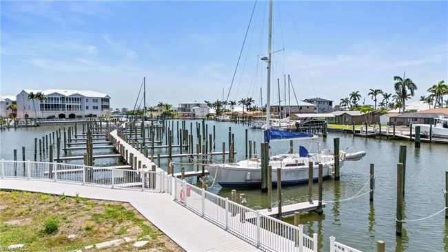 APT-159 - 18054 San Carlos Blvd, Townhouse with 2 bedrooms, 3 bathrooms and null parking in FORT MYERS BEACH FL | Image 31