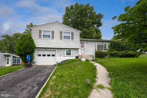 3605 Orchard Ct, READING, PA, 19606-2841 | Card Image