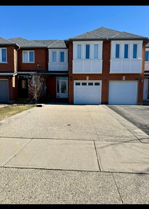 2225 Dale Ridge Dr, Oakville, ON, L6M3L4 | Card Image