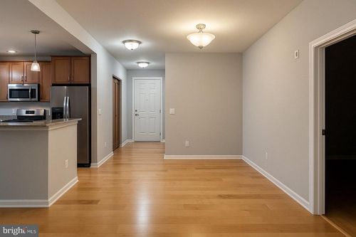 318-2200 N Westmoreland St, ARLINGTON, VA, 22213-1048 | Card Image