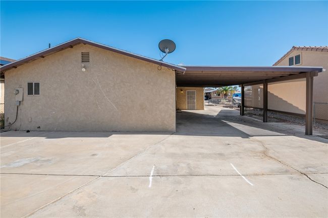 Side of Structure | Image 15