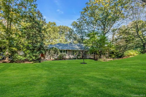 31 Knolls Ln, Manhasset, NY, 11030-1629 | Card Image