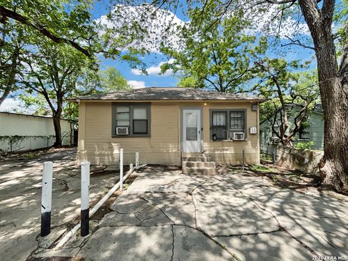 4-413 E Courtland Pl, San Antonio, TX, 78212-4004 | Card Image