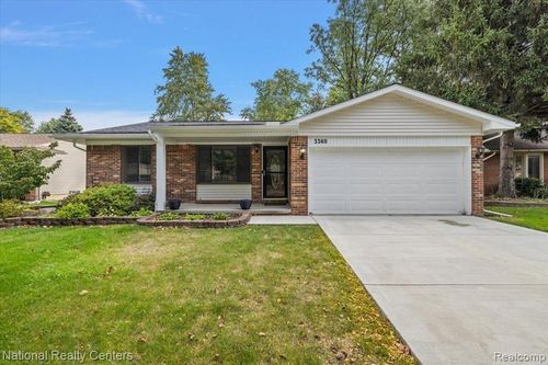 3360 Wolverine Dr, Troy, MI, 48083-6801 | Card Image