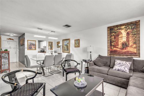 107-515 S Crescent Dr, Hollywood, FL, 33021-7521 | Card Image