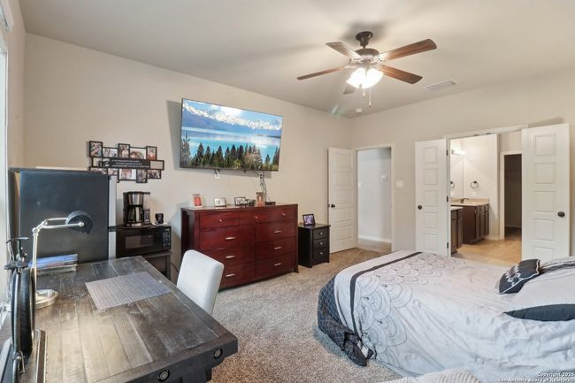 512 Saddle House, House other with 4 bedrooms, 4 bathrooms and null parking in Cibolo TX | Image 20
