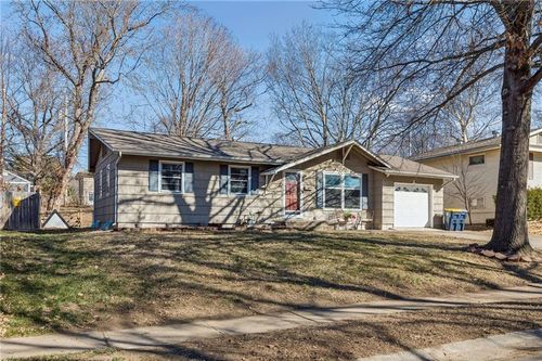 4418 49th St, Kansas City, MO, 64119-3617 | Card Image