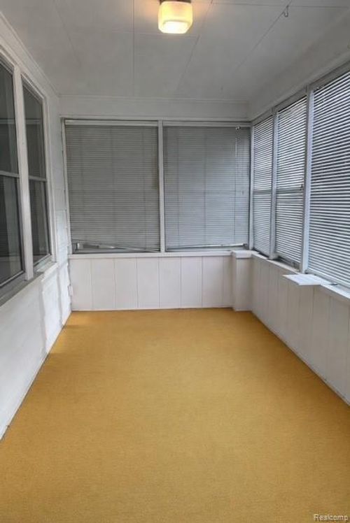 1914 Monteith St, Flint, MI, 48504-5200 | Card Image