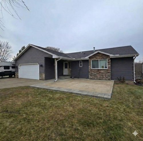 26130 Rum River Dr Nw, Isanti, MN, 55040-5327 | Card Image