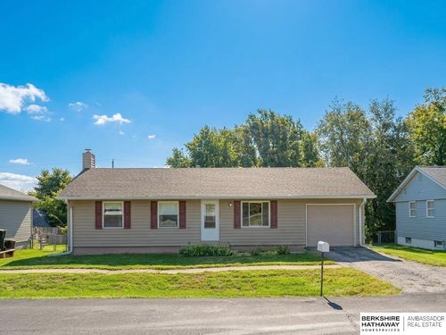 305 N Taylor Ave, Murray, NE, 68409-8301 | Card Image