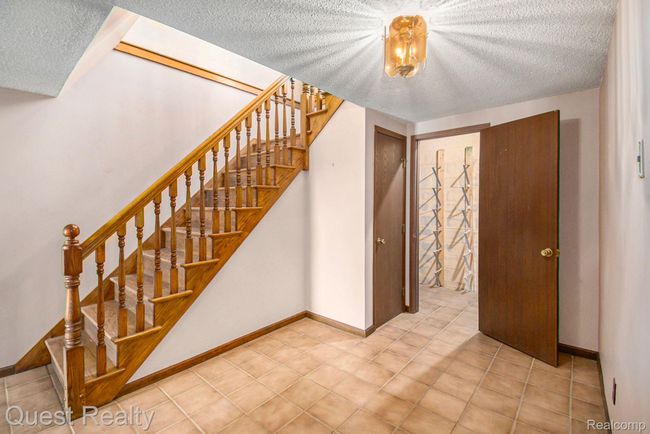 Lower Level | Image 27