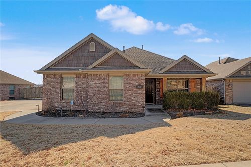 3527 Weir Road, Fayetteville, AR, 72704 | Card Image