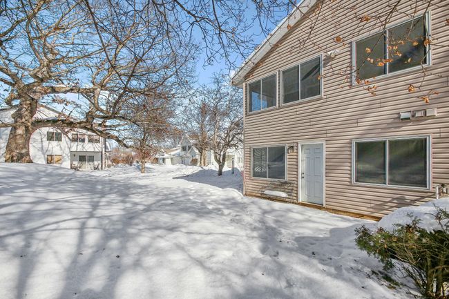 3594 Gershwin Ln N, Townhouse with 3 bedrooms, 3 bathrooms and null parking in Oakdale MN | Image 4
