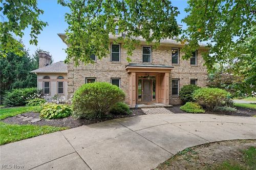 5671 Brownstone Cir Nw, Canton, OH, 44718-3723 | Card Image