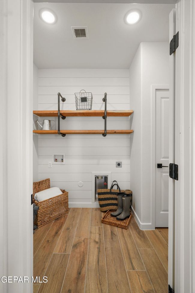 12601 Fredericksburg Ave-27 | Image 24