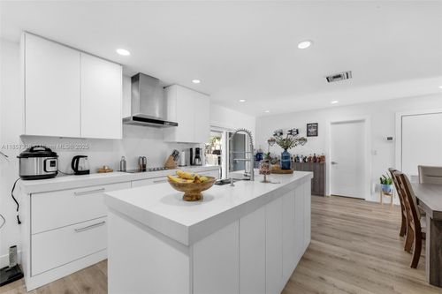 5400 Sw 127th Way, Miami, FL, 33175-6256 | Card Image