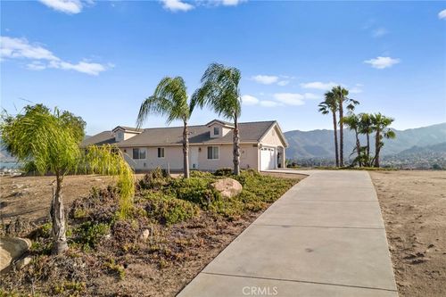 16537 Stevens Ave, Lake Elsinore, CA, 92530 | Card Image