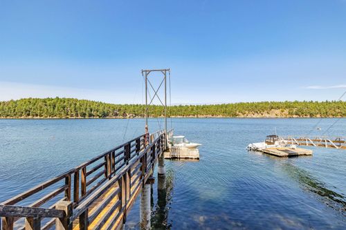 659 Wilks Rd, Mayne Island, BC, V0N2J1 | Card Image