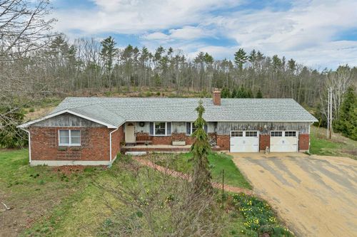 44 Suncook Valley Rd, Barnstead, NH, 03218-3783 | Card Image