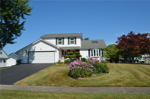611 Drumcliff Way, Greece, NY, 14612-3156 | Card Image