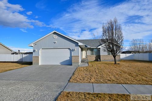 3972 Flaming Rock Rd, Idaho Falls, ID, 83401-1748 | Card Image