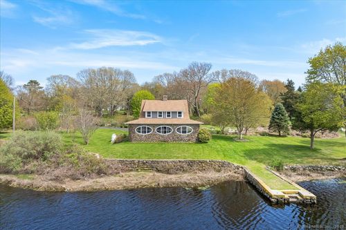 28 Palmer Neck Rd, Pawcatuck, CT, 06379-2318 | Card Image