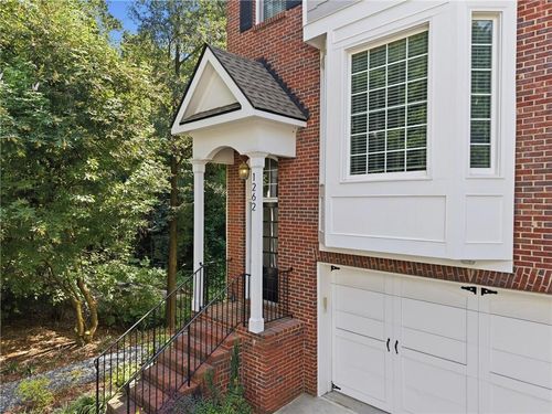 1262 Brickton Dr Nw, Atlanta, GA, 30318-2946 | Card Image