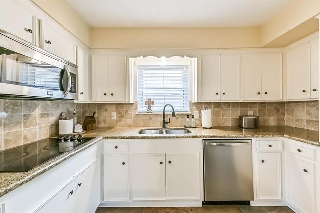 18210 Point Lookout Dr, House other with 3 bedrooms, 2 bathrooms and 2 parking in Houston TX | Image 14
