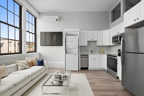 101-22 Waverly St, Worcester, MA, 01604 | Card Image