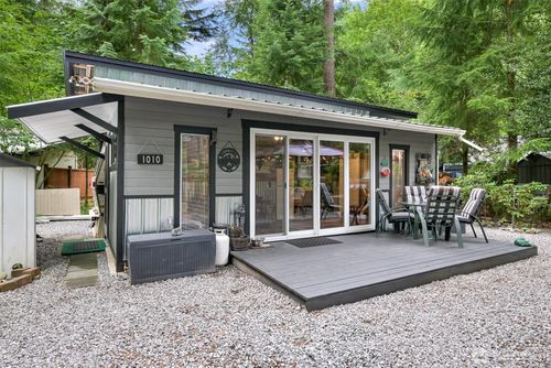 1010 Maple Ln, Maple Falls, WA, 98266 | Card Image