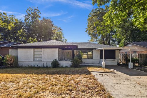 4521 Malden Ln, Dallas, TX, 75216-6834 | Card Image