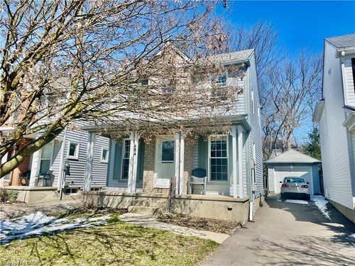 684 Jacob Lane, Waterloo, ON, N2V2G9 | Card Image