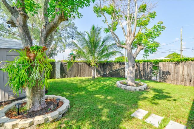 13688 Sw 264 Th Ter, House other with 4 bedrooms, 3 bathrooms and null parking in Homestead FL | Image 13