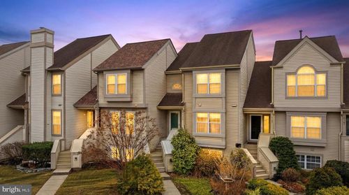 6185 Stonepath Cir, CENTREVILLE, VA, 20120-3420 | Card Image