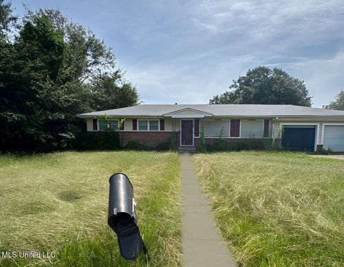 904 N Bennett St, Crystal Springs, MS, 39059-2502 | Card Image