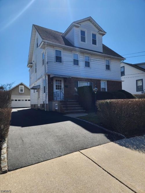 11 South St, Madison, NJ, 07940-1509 | Card Image