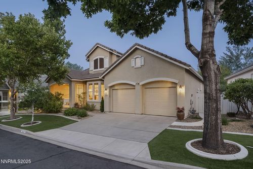 1074 Waverly Dr, Reno, NV, 89519-0669 | Card Image