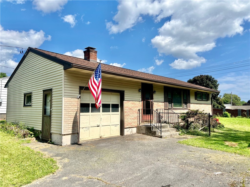 Edgewood Rd, Syracuse, NY 13219