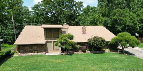 311 S 14th Pl, Ada, OK, 74820-7135 | Card Image