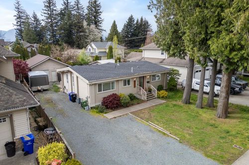 5565 Peach Rd, Chilliwack, BC, V2R5L9 | Card Image