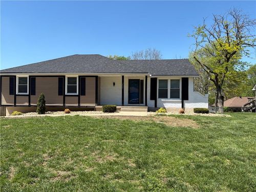 2405 Sw Madrid Court, Blue Springs, MO, 64015 | Card Image