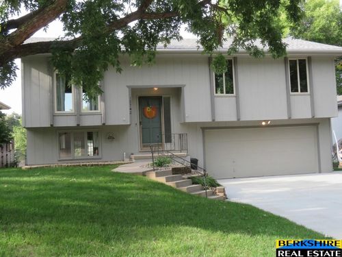 12742 Larimore Ave, Omaha, NE, 68164-1734 | Card Image
