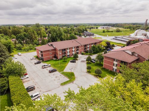 203-440 Durham St W, Mount Forest, ON, N0G2L1 | Card Image