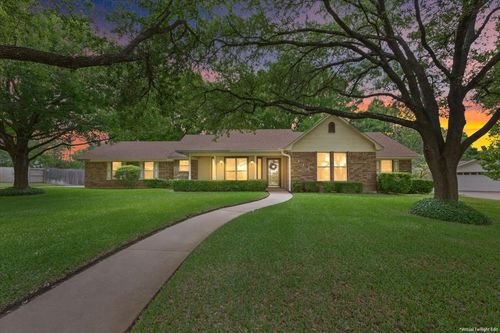 512 Dal Paso Drive, Robinson, TX, 76706 | Card Image